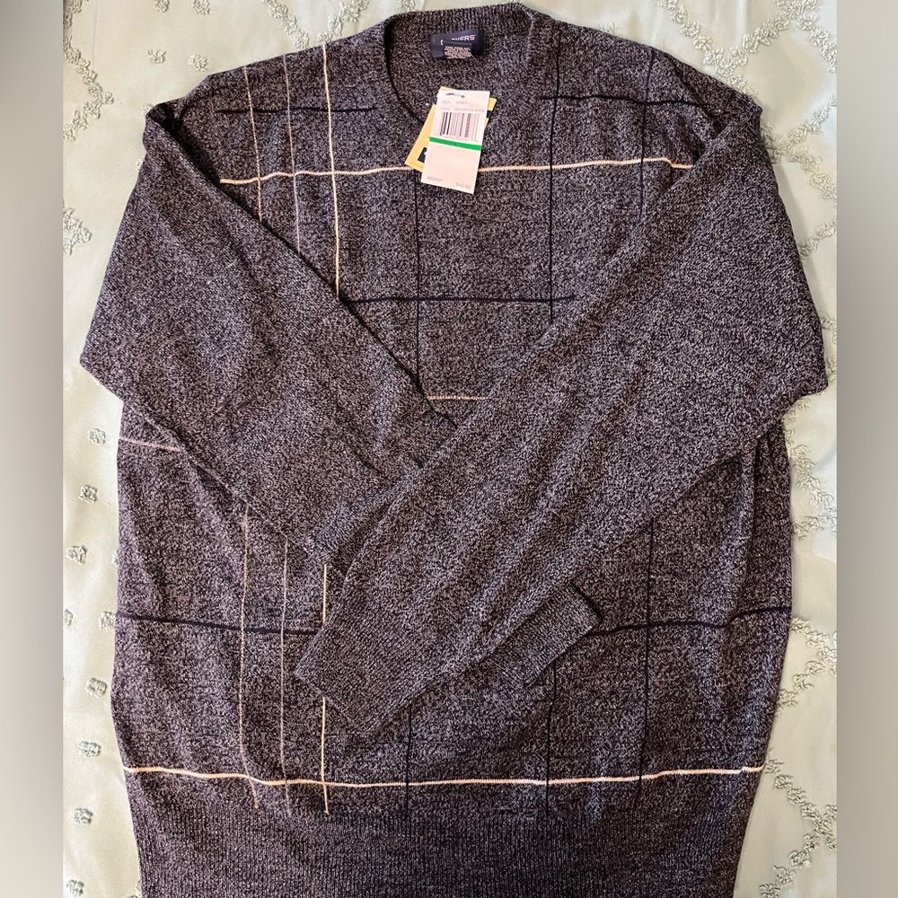 Dockers sweater